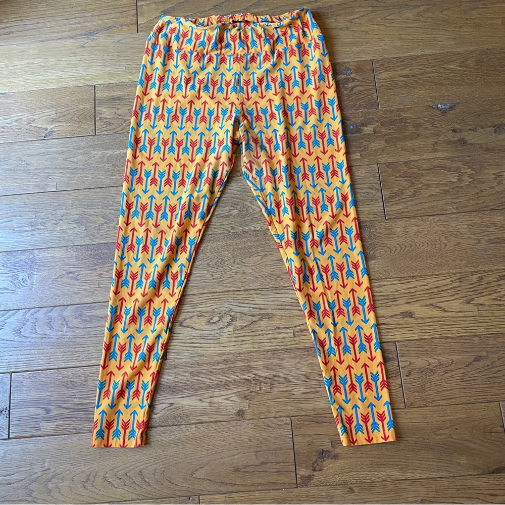 TC LuLaRoe Tall & Curvy Leggings Orange Aztec Southwest Tribal Print Arrows